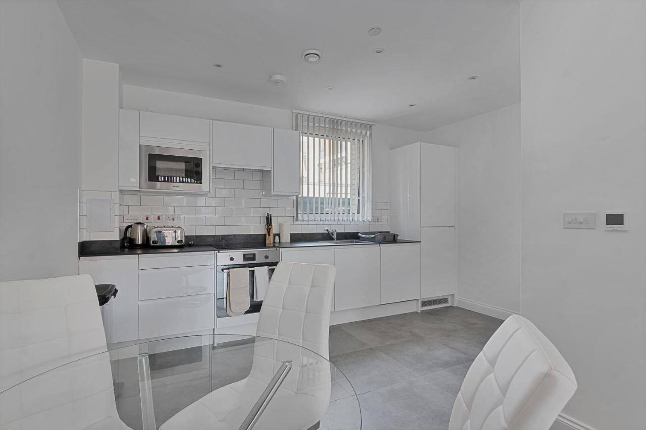 Spacious, Bright & Modern 1 & 2 Bed Apartments At Sligo House - Central Watford Watford  Exterior foto
